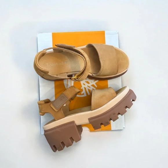 EUC Timberland Women's Everleigh Lug-Sole Block-Heel Tan Sandals Size 6.5 - Picture 1 of 6